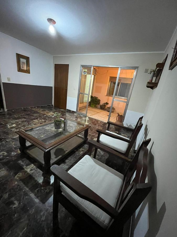 Casa Alvarado Hostel Сальта Екстер'єр фото