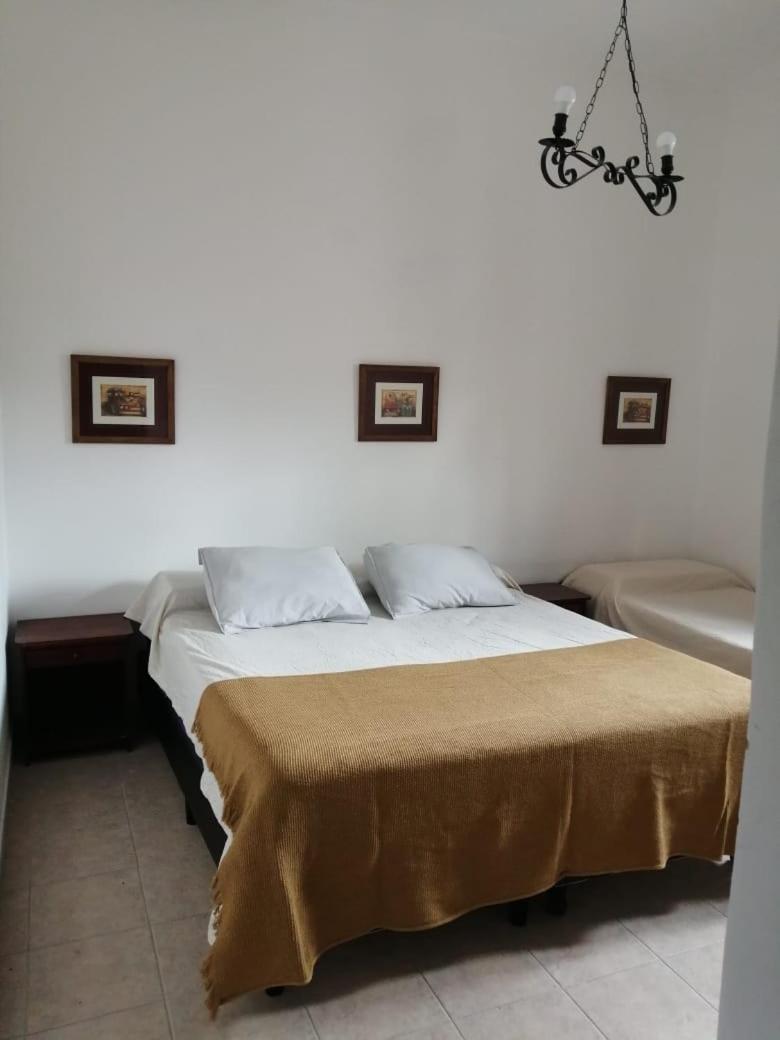 Casa Alvarado Hostel Сальта Номер фото